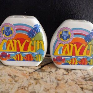 Vintage Set of Cancun salt and pepper shakers
